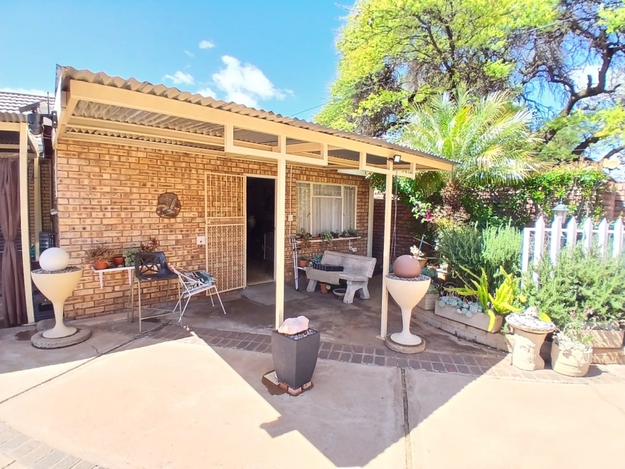4 Bedroom Property for Sale in Kuruman Northern Cape